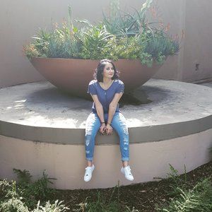 Meet your Posher, Vanessa